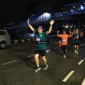 Runner Photo 7901775