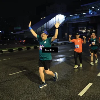 Runner Photo 7901782