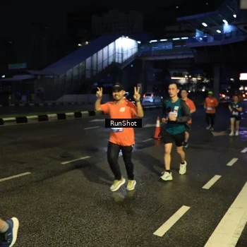 Runner Photo 7901785
