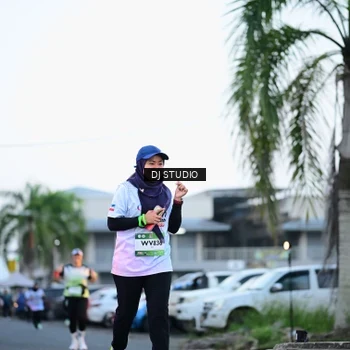 Runner Photo 7901792