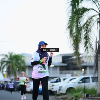 Runner Photo 7901794