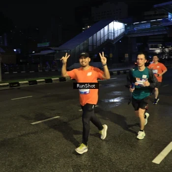 Runner Photo 7901800
