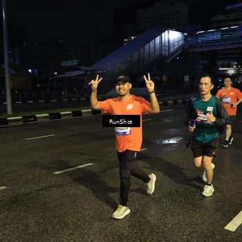 Runner Photo 7901801