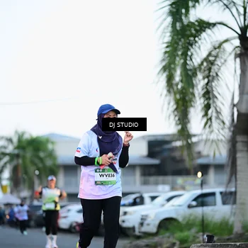 Runner Photo 7901802