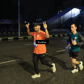 Runner Photo 7901809