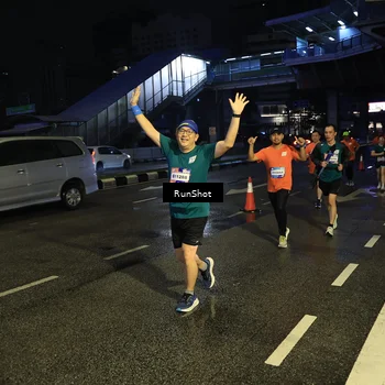 Runner Photo 7901812