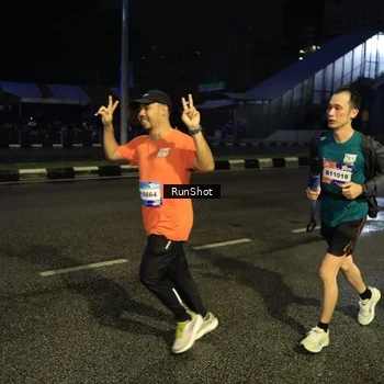 Runner Photo 7901819