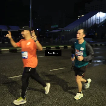 Runner Photo 7901824