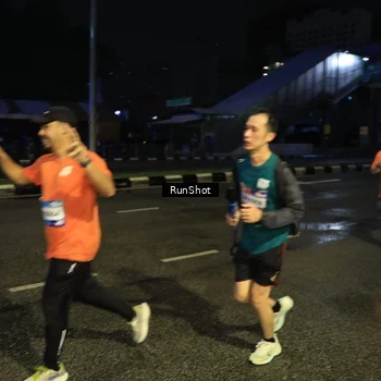 Runner Photo 7901826