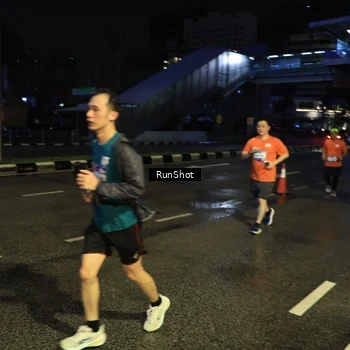 Runner Photo 7901827