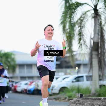 Runner Photo 7901831