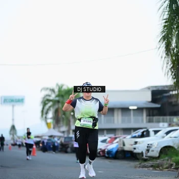 Runner Photo 7901832