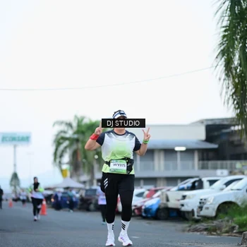 Runner Photo 7901835