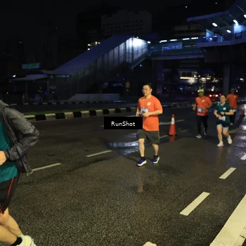 Runner Photo 7901842