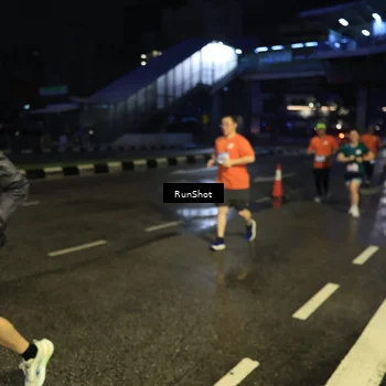 Runner Photo 7901843
