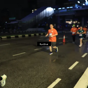 Runner Photo 7901850