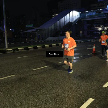 Runner Photo 7901859