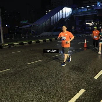 Runner Photo 7901862