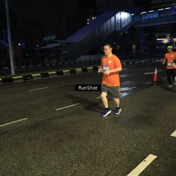 Runner Photo 7901864