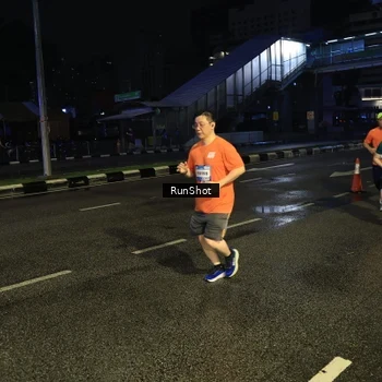 Runner Photo 7901873