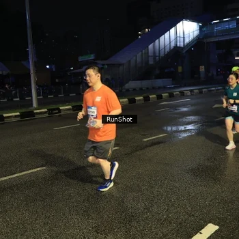 Runner Photo 7901882