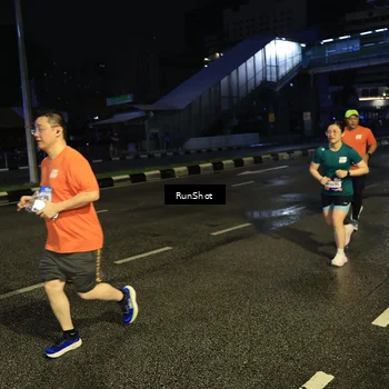 Runner Photo 7901887