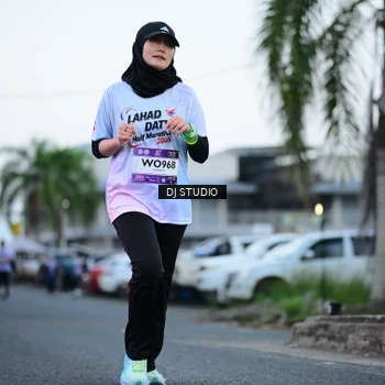 Runner Photo 7901902