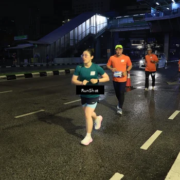 Runner Photo 7901907