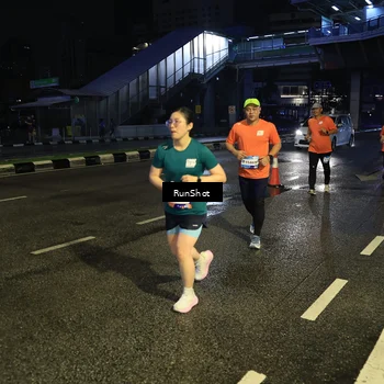 Runner Photo 7901911