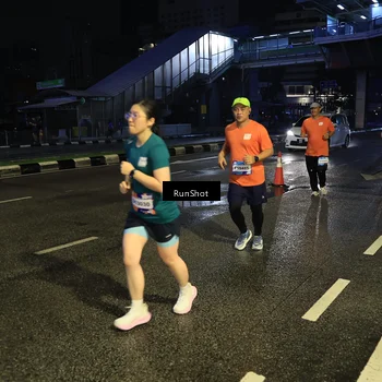 Runner Photo 7901915