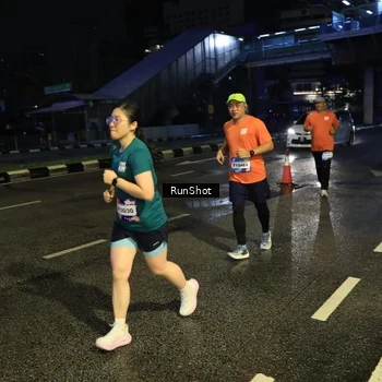 Runner Photo 7901916