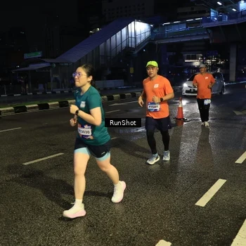 Runner Photo 7901918