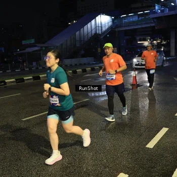Runner Photo 7901921