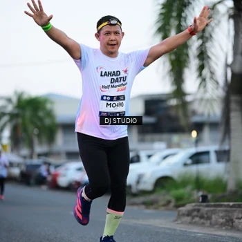 Runner Photo 7901942