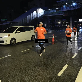 Runner Photo 7901950