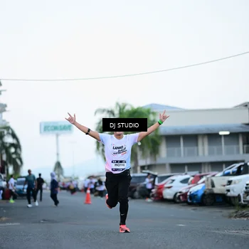 Runner Photo 7901952