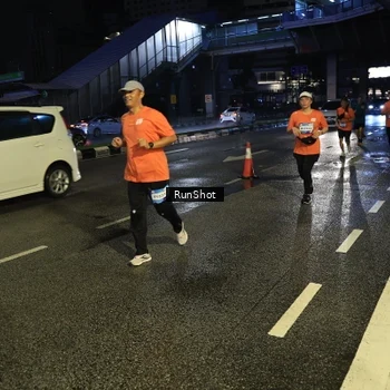 Runner Photo 7901958
