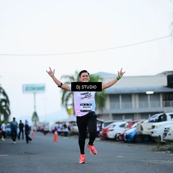 Runner Photo 7901962
