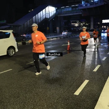 Runner Photo 7901968