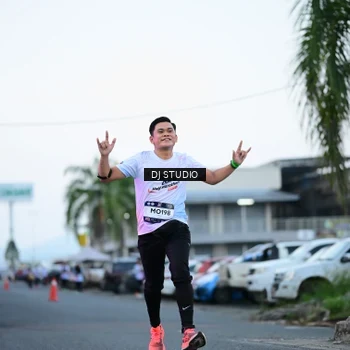 Runner Photo 7901971