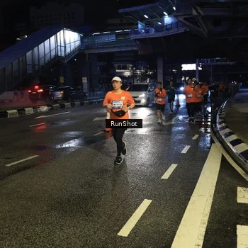 Runner Photo 7901977