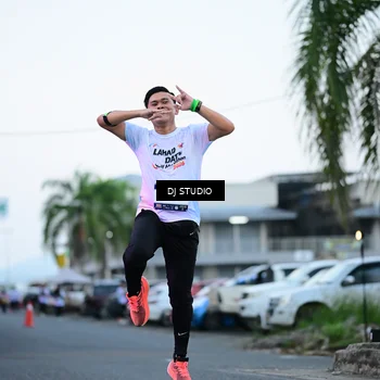 Runner Photo 7901988
