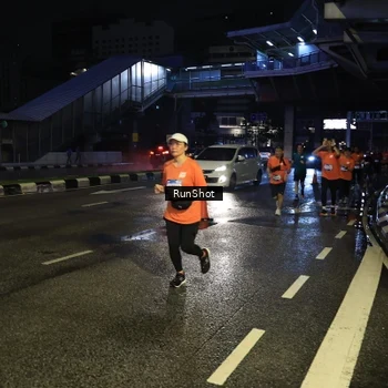 Runner Photo 7901992