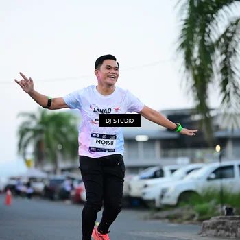 Runner Photo 7901999