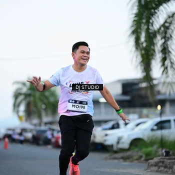 Runner Photo 7902003