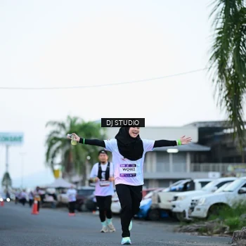 Runner Photo 7902008