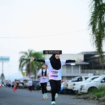 Runner Photo 7902014