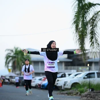 Runner Photo 7902022