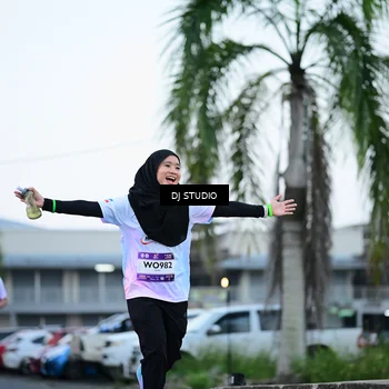 Runner Photo 7902034