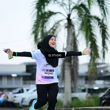 Runner Photo 7902040
